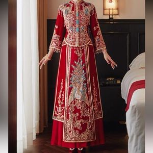 Chinese tea ceremony cheongsam/kua/qipao/Chinese wedding dress.